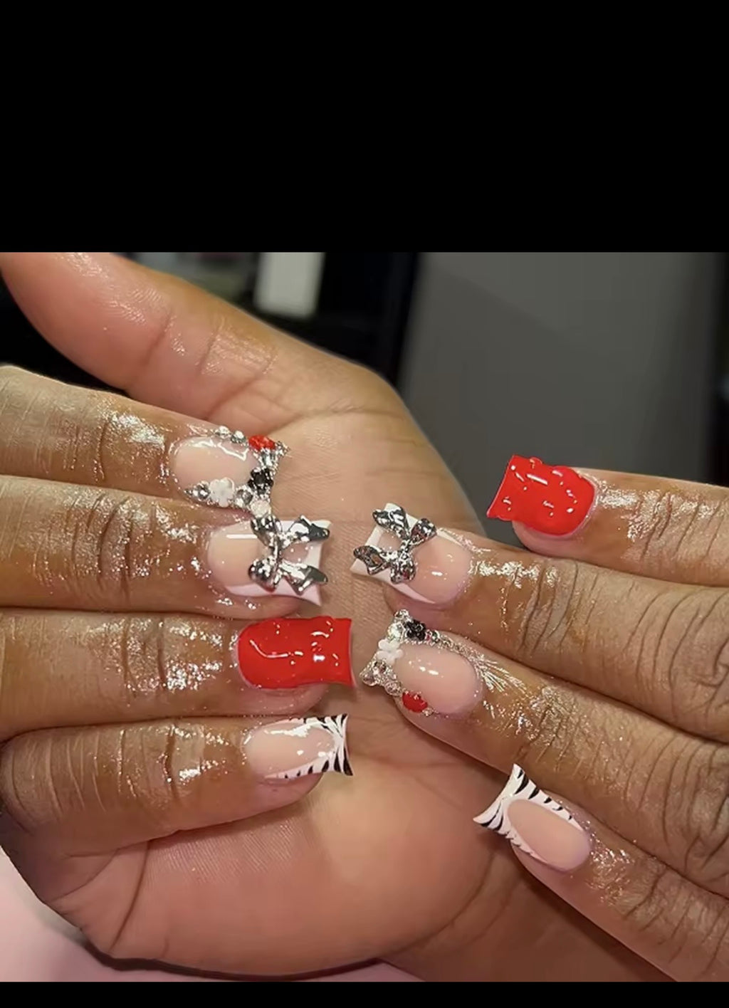 Nails accessories