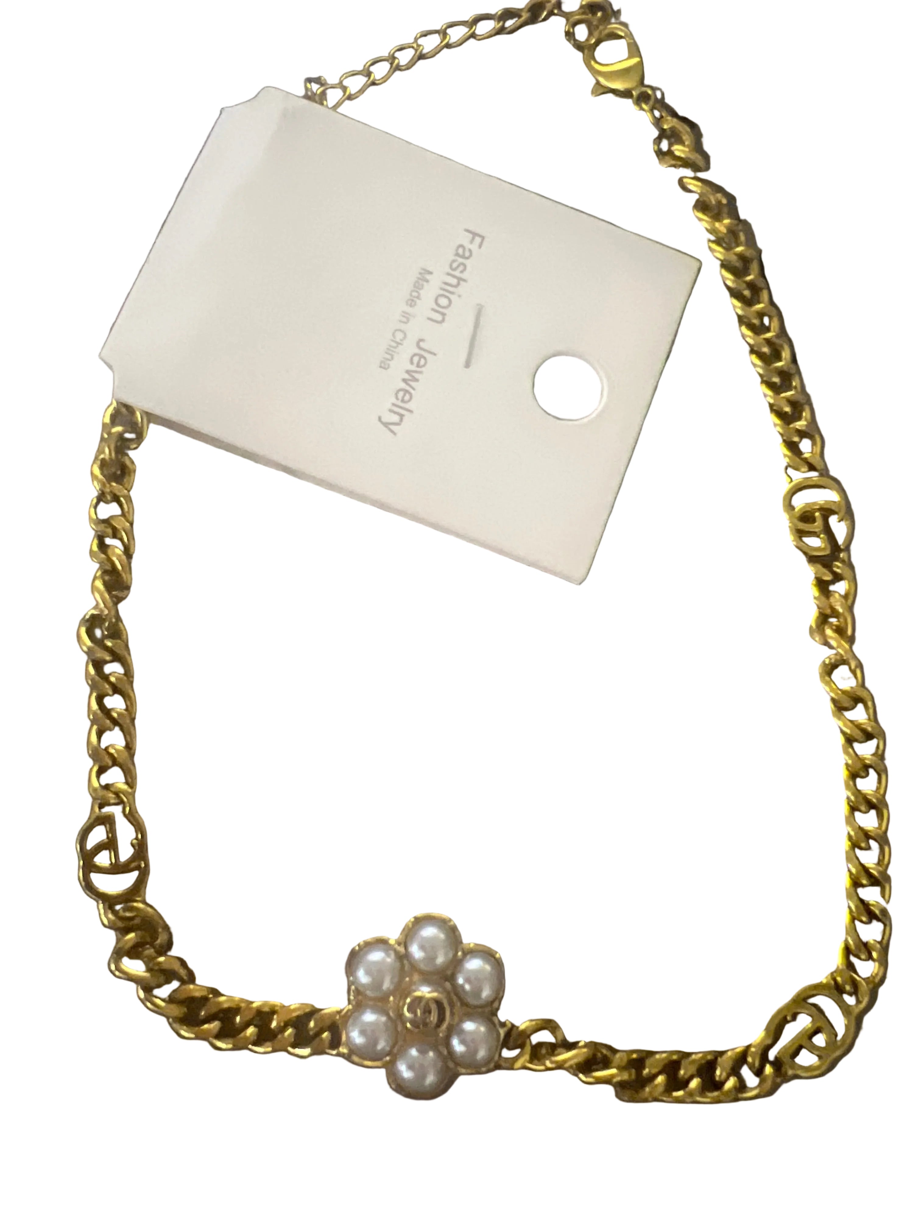🏷️ Title (Tit)  Luxury Style Necklace – Elegant Designer Inspired Fashion Jewelry for Women
